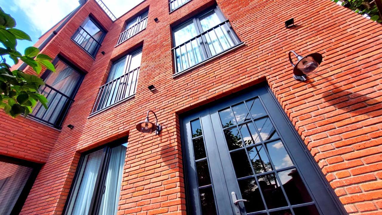 Falcon Boutique Hotel Tbilisi Zewnętrze zdjęcie