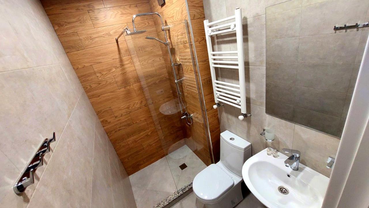 Falcon Boutique Hotel Tbilisi Zewnętrze zdjęcie