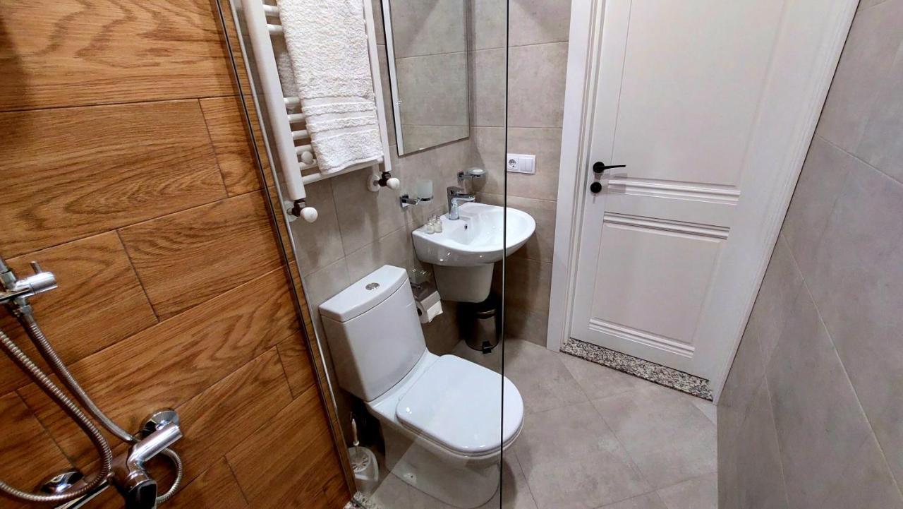 Falcon Boutique Hotel Tbilisi Zewnętrze zdjęcie